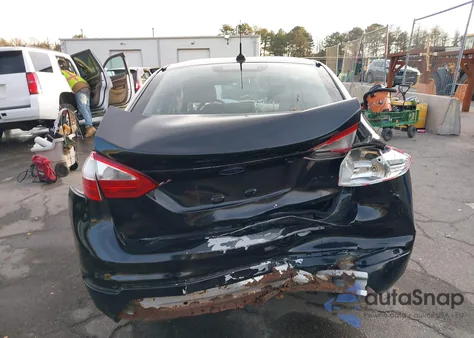 2014 Ford Fiesta Se z USA, uszkodzony, nr VIN 3FADP4BJ1EM153250